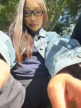 trytomakememoam's Webcam Show