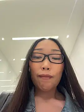 Chat XXX ao vivo de trytomakememoam