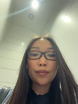 trytomakememoam Chat XXX in diretta