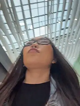 trytomakememoam Chat XXX in diretta