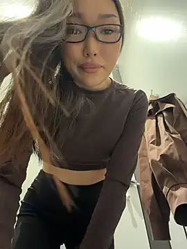 trytomakememoam's Live XXX Chat