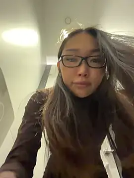 trytomakememoam Chat XXX in diretta
