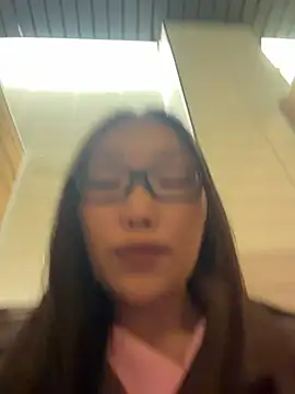 Chat XXX en directo de trytomakememoam
