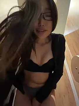 trytomakememoam – webcam-show