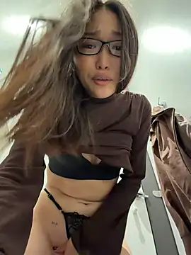trytomakememoam Live XXX Chat