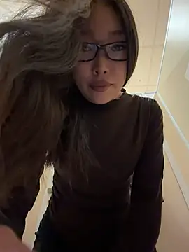 trytomakememoam's Live XXX Chat