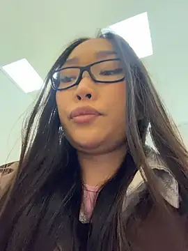trytomakememoam's Live XXX Chat