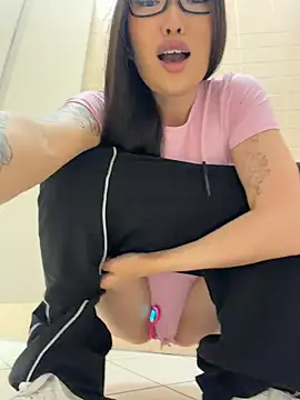 XXX chat uživo modela trytomakememoam