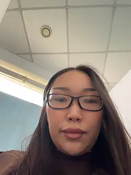 trytomakememoam's Live XXX Chat