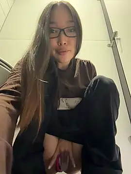 trytomakememoam's Webcam Show