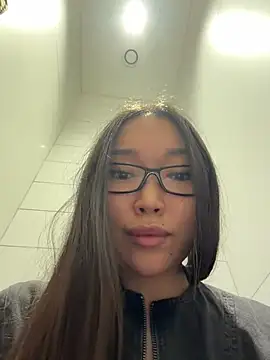trytomakememoam XXX чат на живо