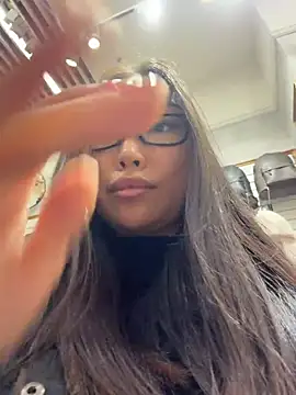 trytomakememoam's Live XXX Chat