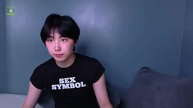 Show modela HeejinWang na web-kameri