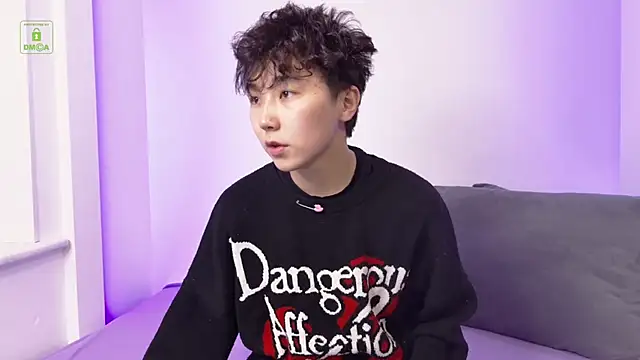 HeejinWang 在線直播表演
