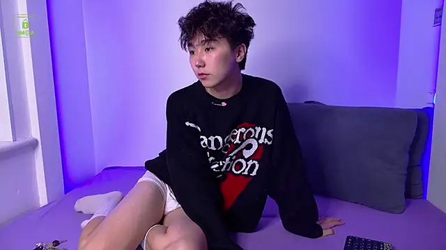 HeejinWang 在線直播表演
