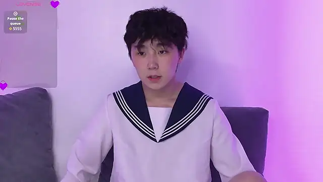 HeejinWang 在線直播表演