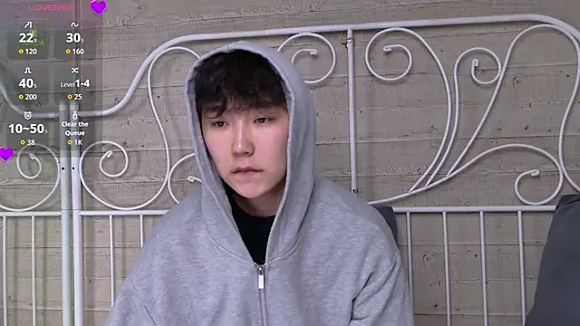 HeejinWang Show in webcam