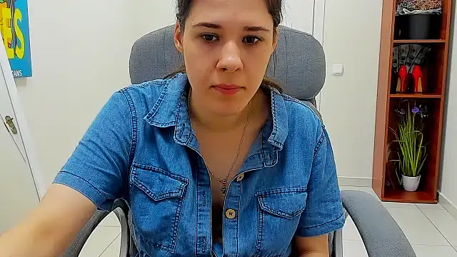 Joannia 现场XXX聊天