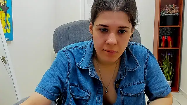Joannia Live XXX Chat