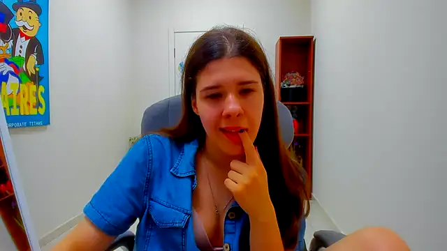 Joannia Adlı Modelin Canlı XXX Sohbeti