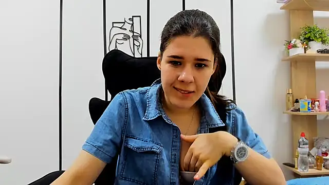 Joannia live XXX chat