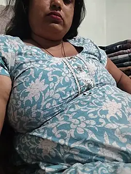 Hot_indian_Milf Chat XXX in diretta