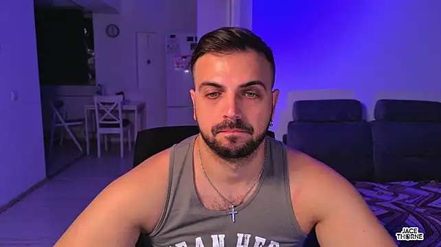 Jace_Thorne Show in webcam