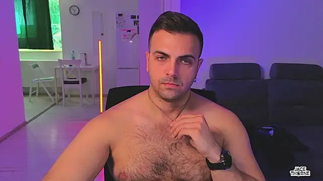Jace_Thorne Adlı Modelin Web Kamerası Şovu