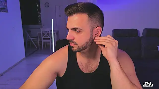 Jace_Thorne Adlı Modelin Web Kamerası Şovu