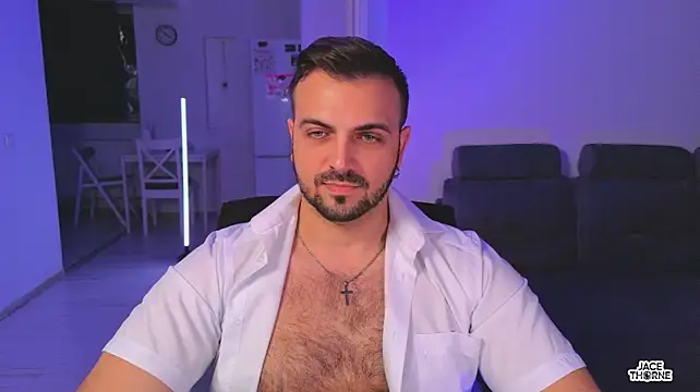 Jace_Thorne Show in webcam