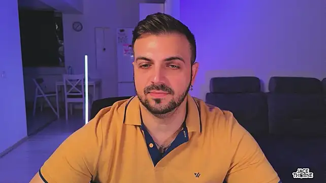 Jace_Thorne Show in webcam