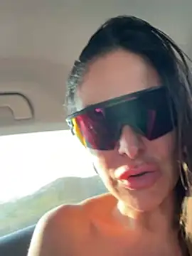 Show modela AmandaArt na web-kameri