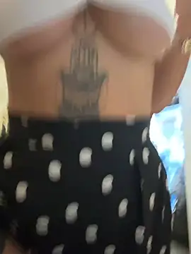 AmandaArt Show in webcam