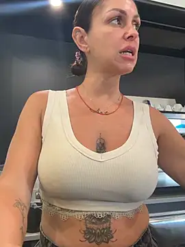 AmandaArt Adlı Modelin Web Kamerası Şovu