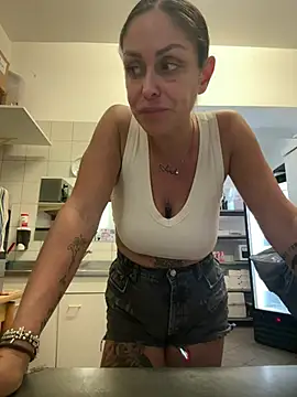 AmandaArt Adlı Modelin Web Kamerası Şovu