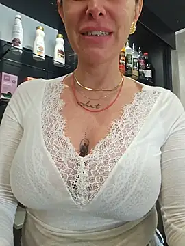 AmandaArt Show in webcam
