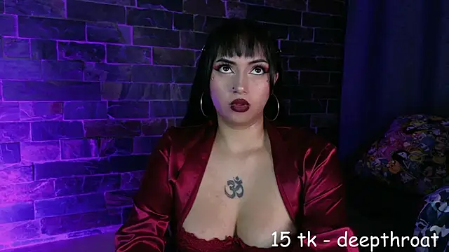 Jade_pleasure_: διαδικτυακό σόου στην κάμερα