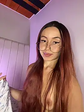 Pertunjukan Kamera Web Abbi_Gomez