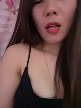 Venus-cute Adlı Modelin Canlı Sohbet Odası