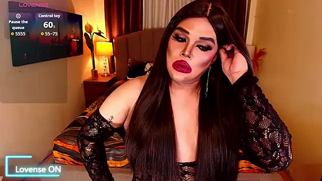 InsatiableSexQueen 网络视讯表演