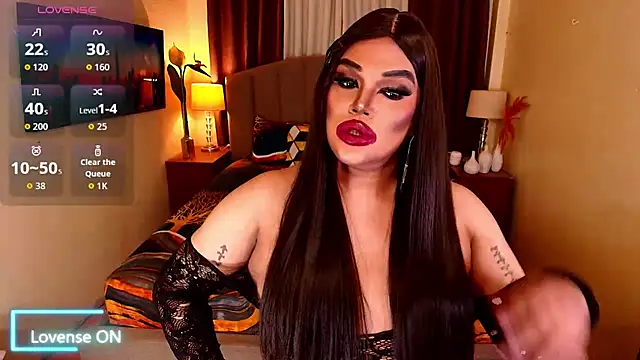 InsatiableSexQueen Show in webcam