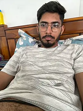 VikranthLonggg Pertunjukan Webcam