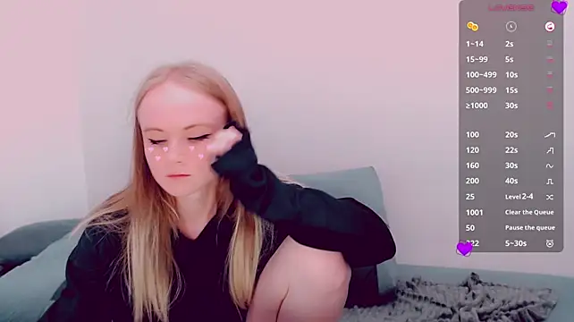 Show modela AliceNya_cute na web-kameri