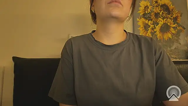 Feloraa's Live XXX Chat