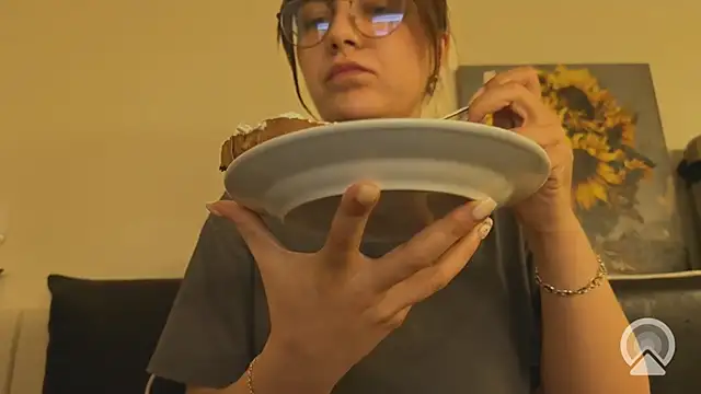 Feloraa Adlı Modelin Canlı XXX Sohbeti