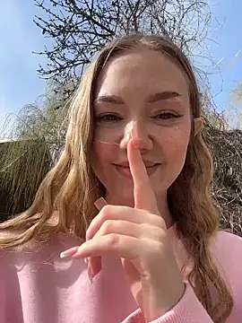 MilaMoone – webcam-show