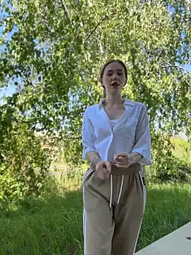MilaMoone – webcam-show