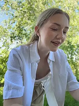 MilaMoone Webcamshow