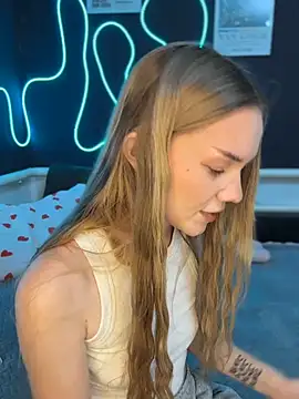 Онлайн чат XXX MilaMoone