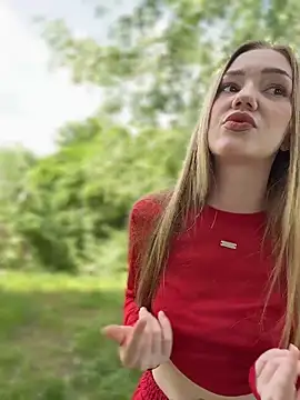 MilaMoone 라이브 XXX 채팅